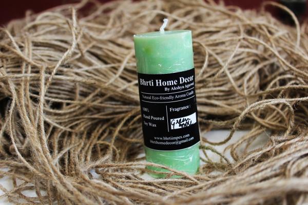 4*1.5 inch Eco- friendly Soy wax pillar with green apple scent